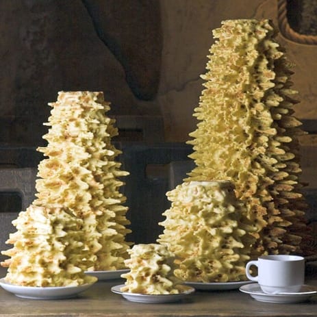Illustration for the “Most popular dishes” section of the Lithuania guide